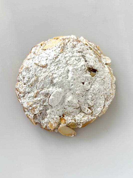 Almond Croissant Chunky Cookie